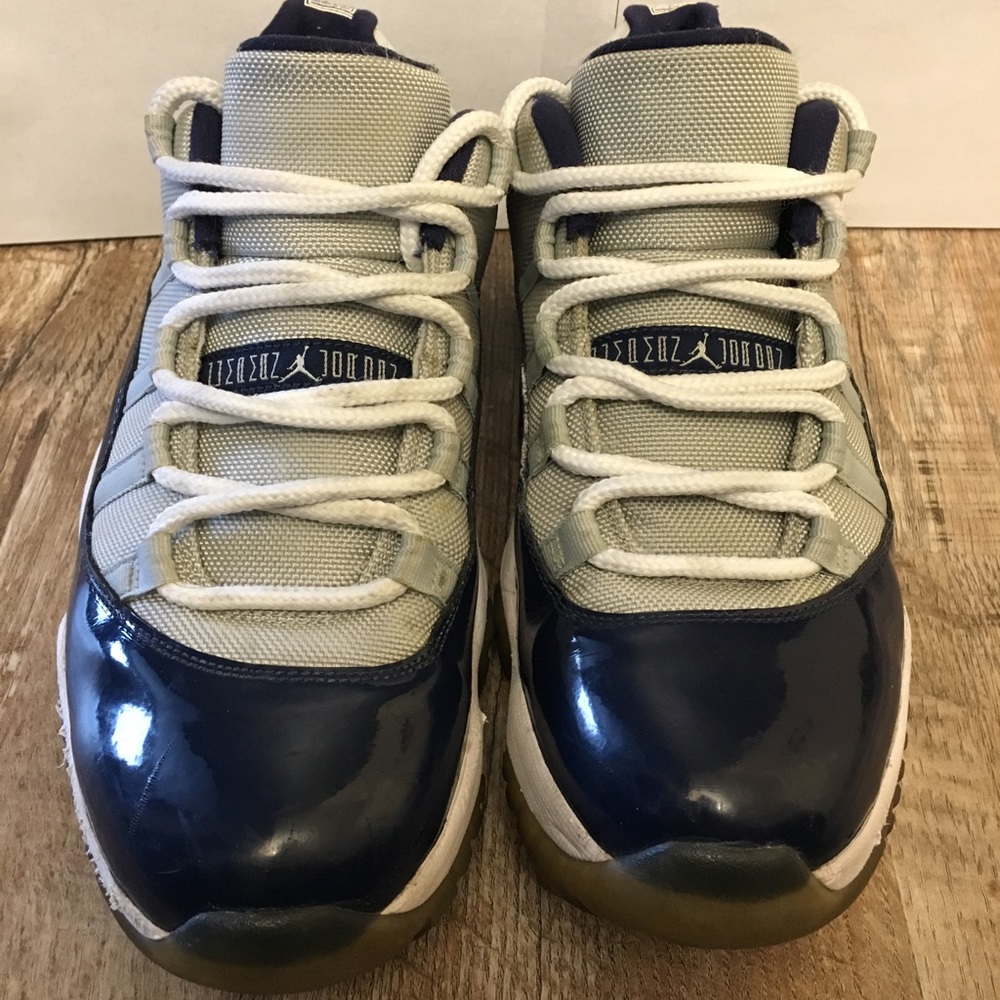 Nike Jordan 11 Low Georgetown Size 10